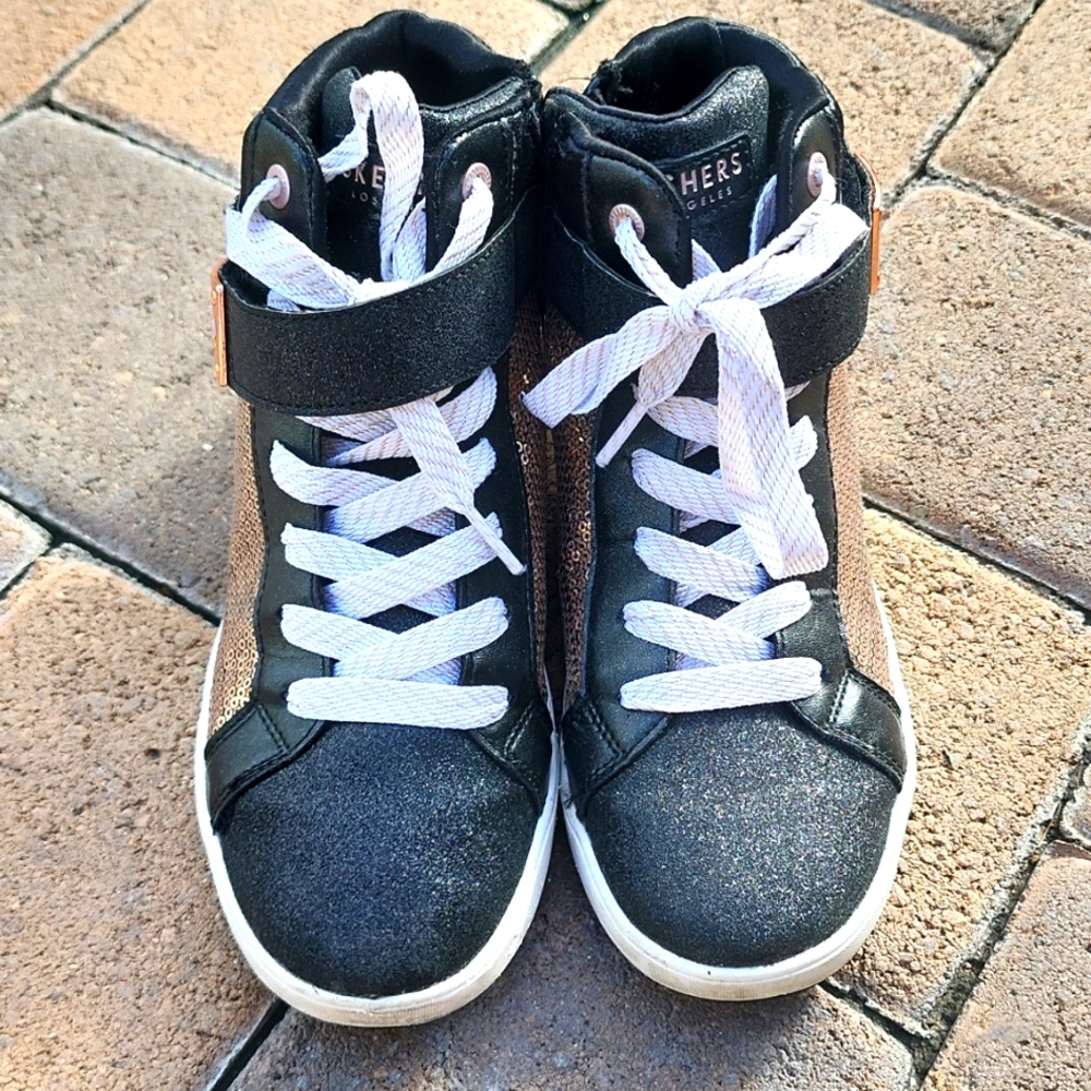 GIRLS Skechers  Los Angeles Sneaker shoe  LIKE NEW